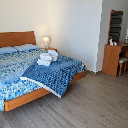 Appartement Your Sunny Escape, Two Bedroom Qala