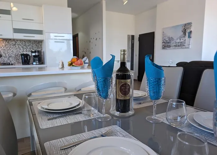 Your Sunny Escape, Two Bedroom *