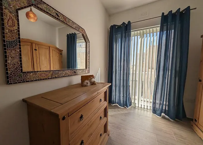 Your Sunny Escape, Two Bedroom Lejlighed Qala